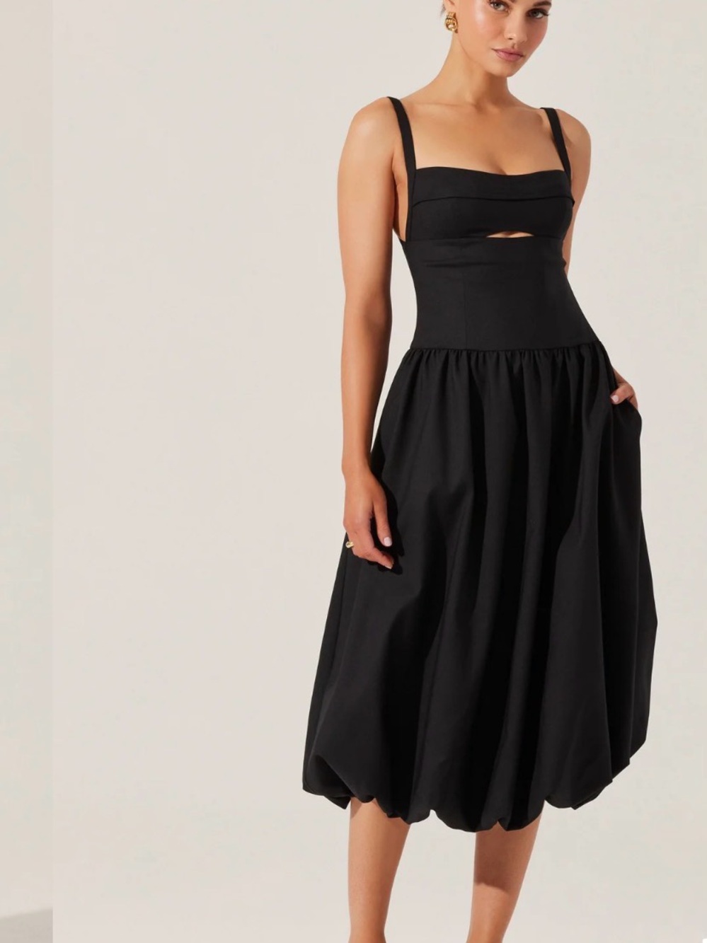 Astr | Jevi Sleeveless Bubble Midi Dress